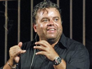 Agrodolce: Ernesto Maria Ponte è Ermanno Granata