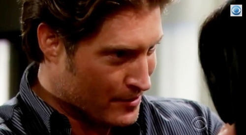 Deacon Sharpe con Quinn Fuller - Beautiful